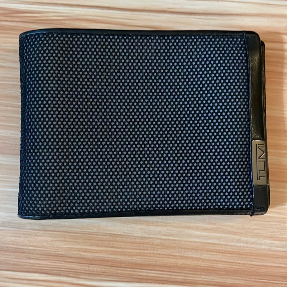 Tumi Men’s Wallet